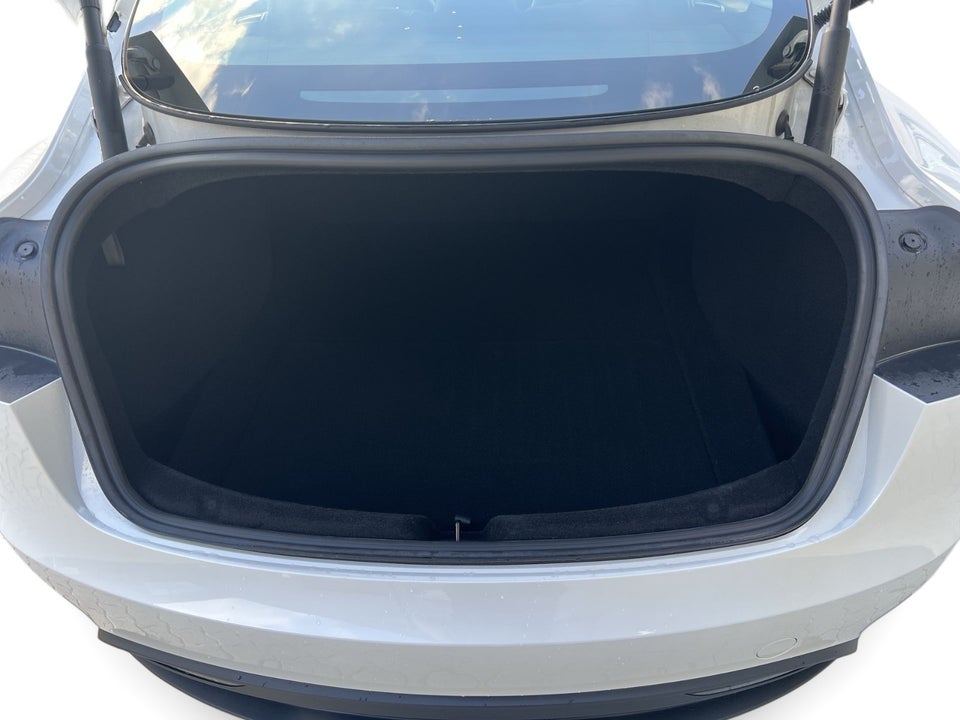 Tesla Model 3 RWD 4d