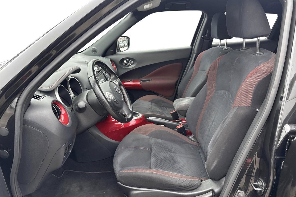 Nissan Juke 1,6 Tekna 5d