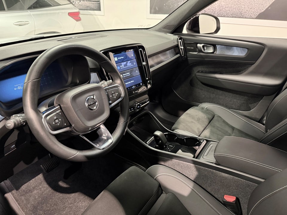 Volvo XC40 ReCharge Twin Ultimate 5d