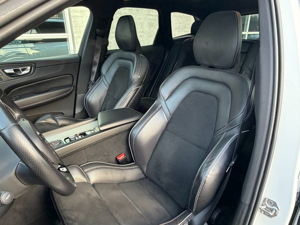 Volvo XC60 2,0 T5 250 R-Design aut. AWD 5d