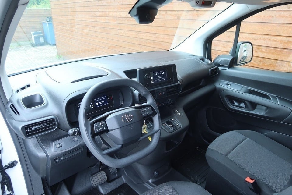 Toyota ProAce City 50 Medium Comfort