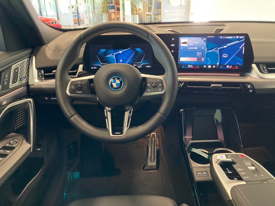 BMW iX2 xDrive30 M-Sport 5d