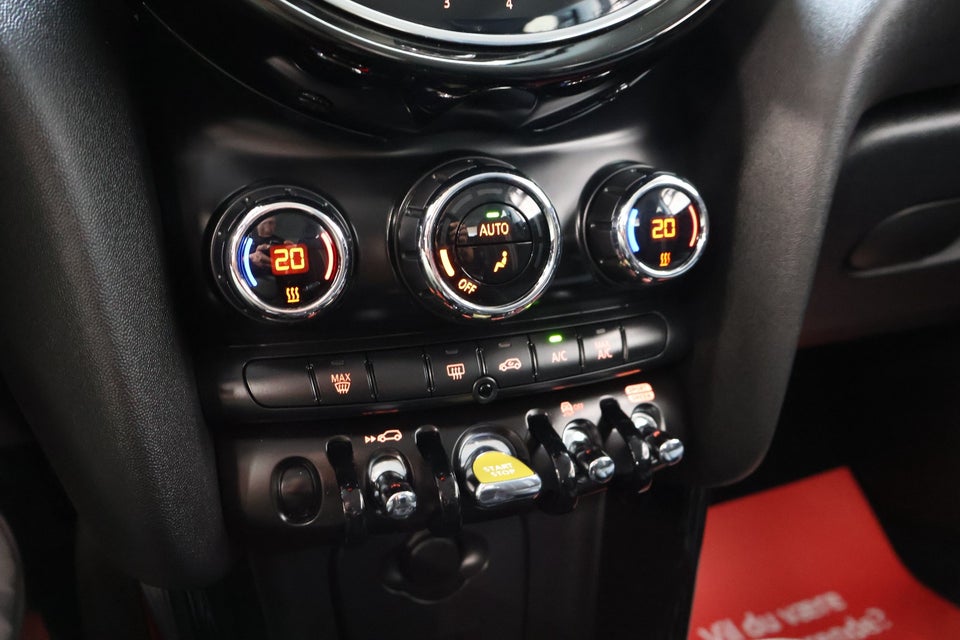 MINI Cooper SE Essential 3d