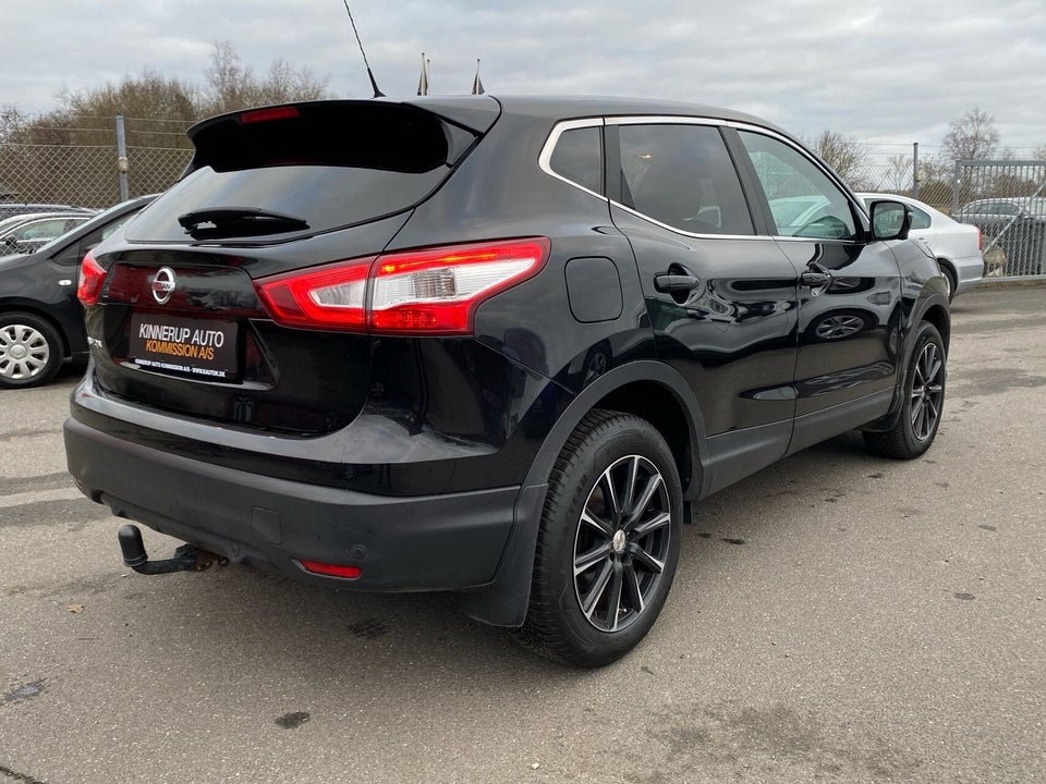 Nissan Qashqai 1,2 Dig-T 115 N-Connecta 5d