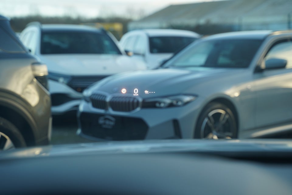 Mazda 3 2,0 e-SkyActiv-G 150 Cosmo aut. 4d