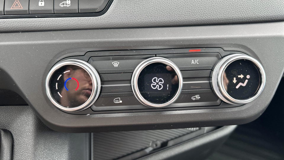 Renault Master V T35 2,0 dCi 150 L2H2 Kassevogn