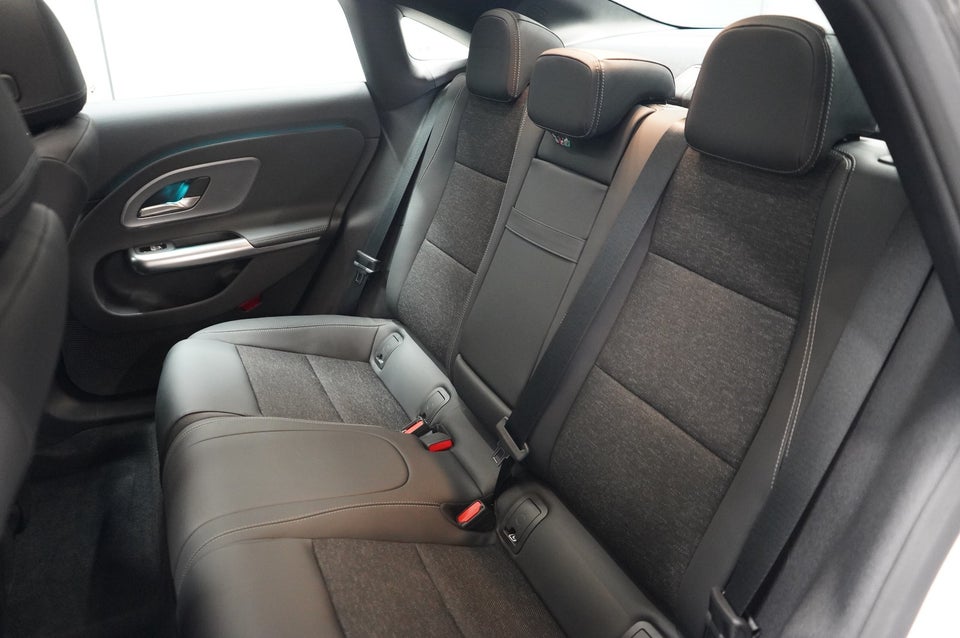 Mercedes CLA250+ EQ Advance Edition 4d