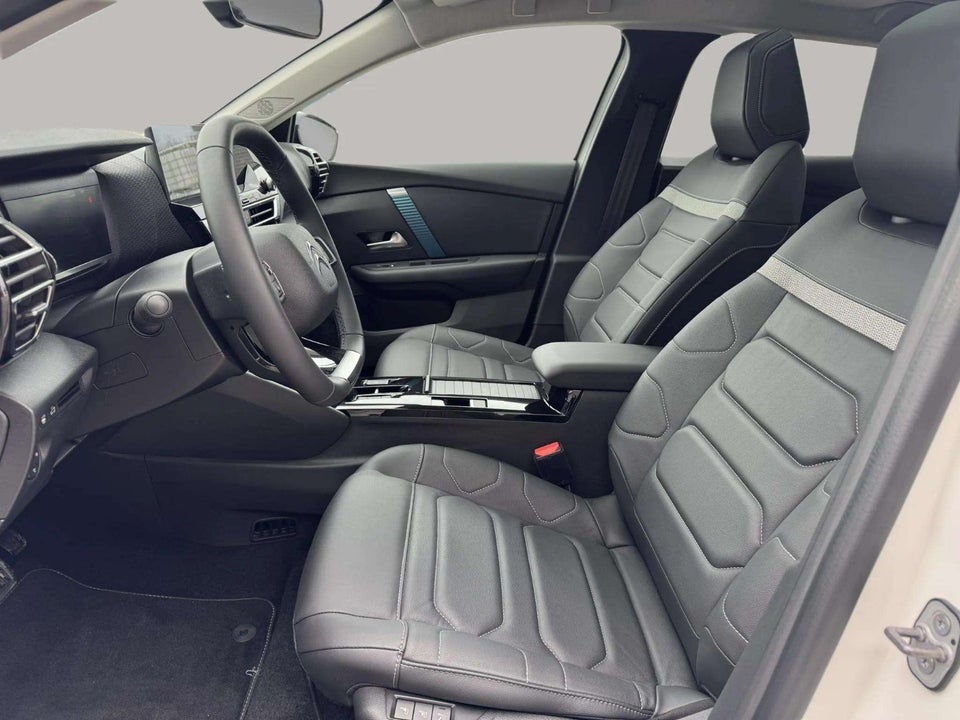 Citroën ë-C4 X 50 Shine 4d