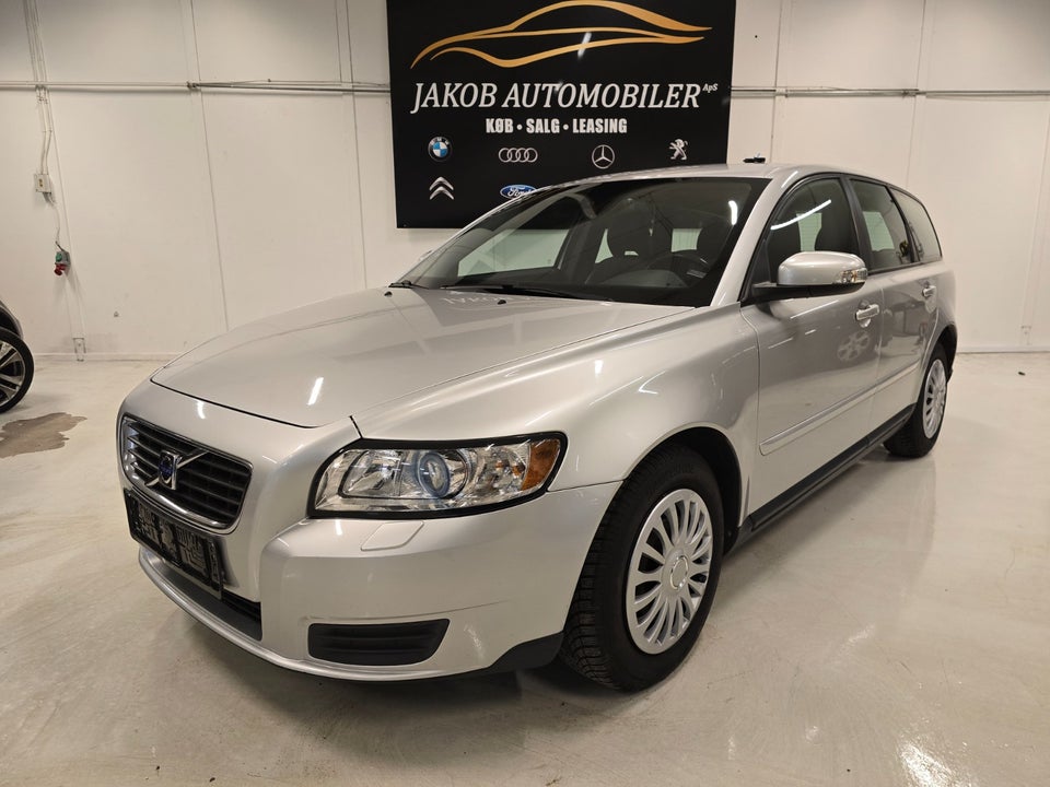 Volvo V50 1,6 D Momentum 5d