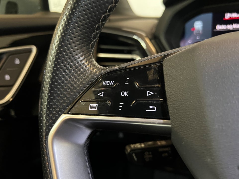 Audi Q4 e-tron 40 S-line 5d