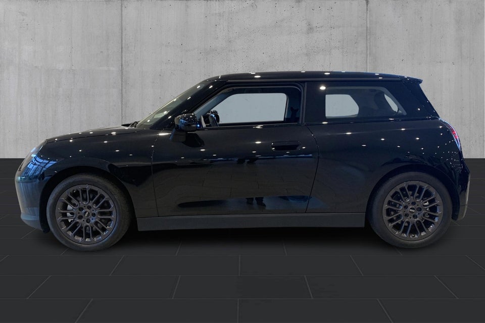 MINI Cooper E Essential Trim XS 3d