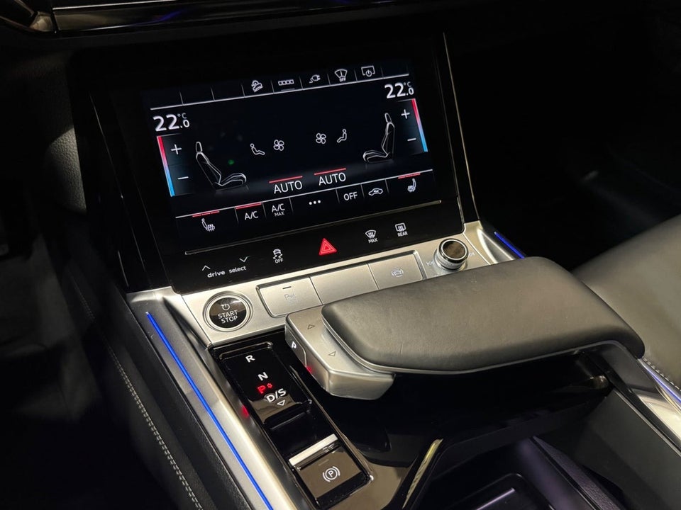 Audi e-tron 55 S-line Sportback quattro 5d