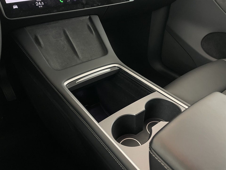 Tesla Model Y Long Range AWD 5d