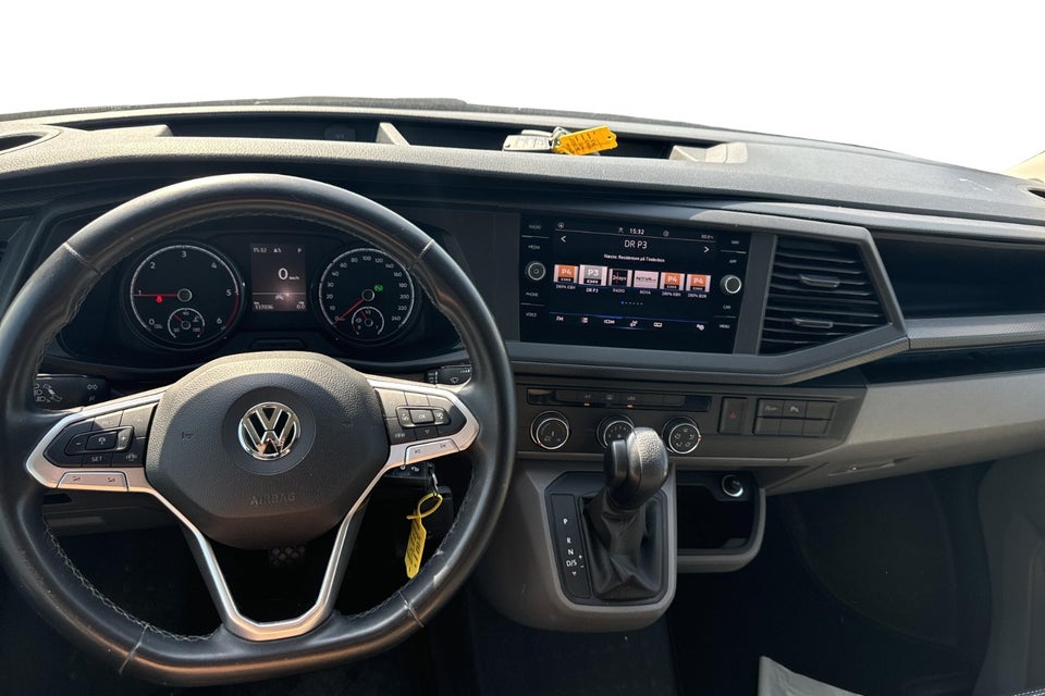 VW Transporter 2,0 TDi 150 Kassevogn DSG kort