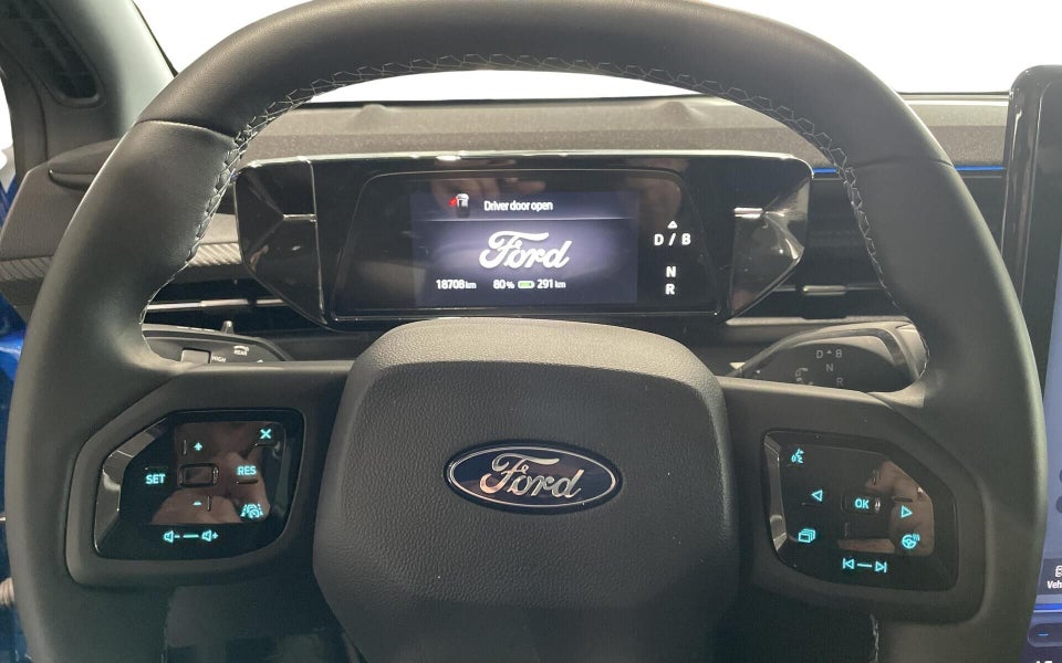 Ford Explorer 77 Premium Extended Range 5d