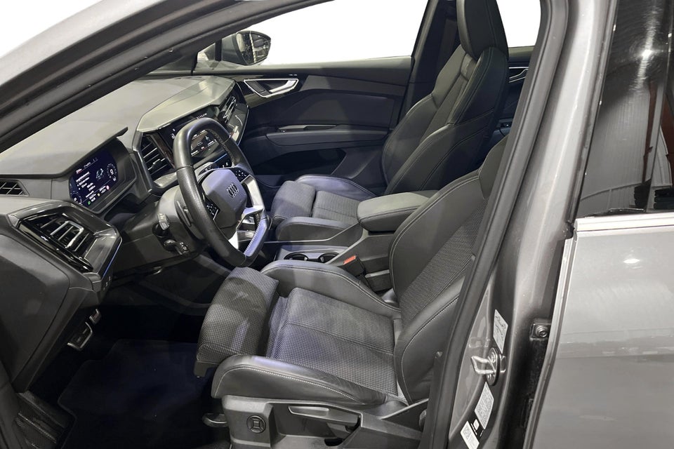 Audi Q4 e-tron 50 Attitude S-line quattro 5d