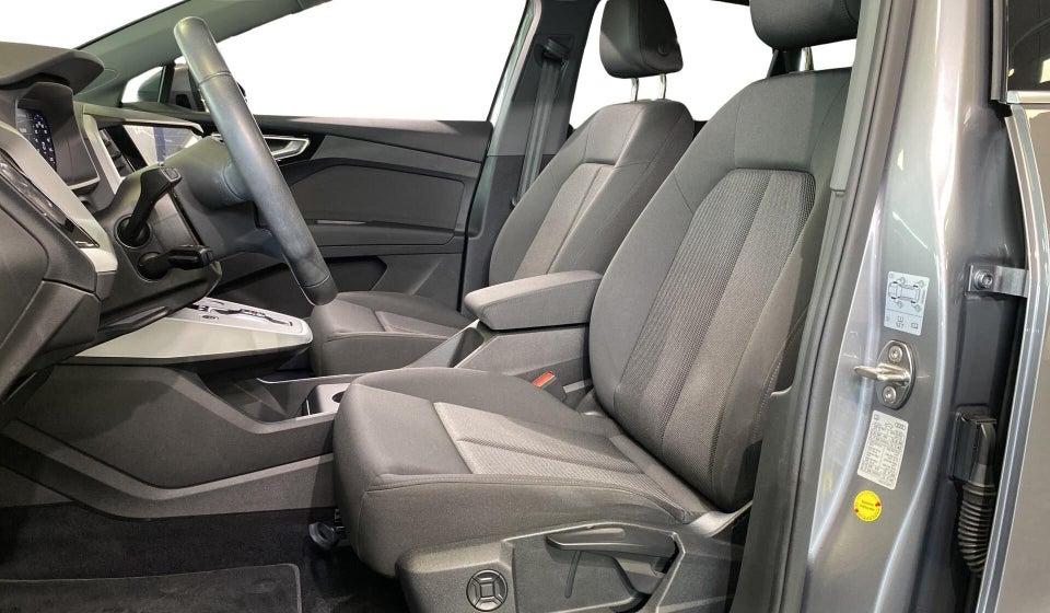 Audi Q4 e-tron 40  5d