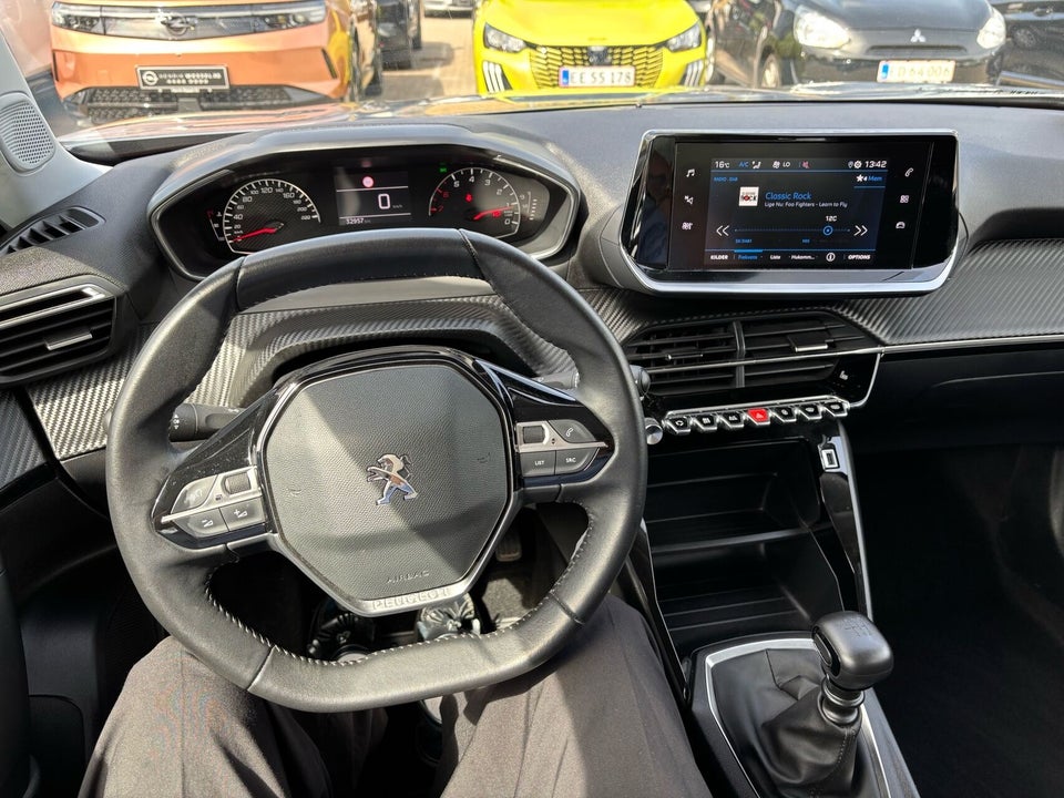 Peugeot 2008 1,2 PureTech 100 Platin 5d