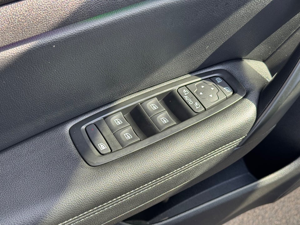 Renault Megane IV 1,6 E-Tech Intens Sport Tourer 5d