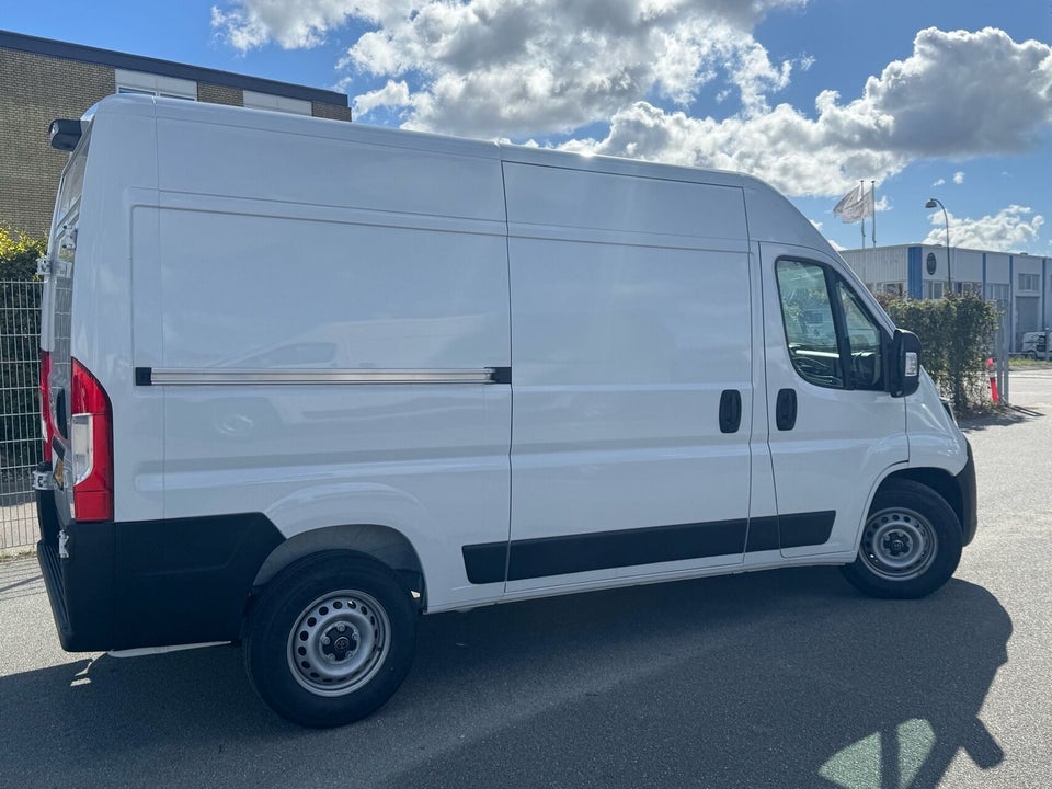 Toyota ProAce Max 2,2 D 180 Comfort Master Kassevogn L2H2 aut.