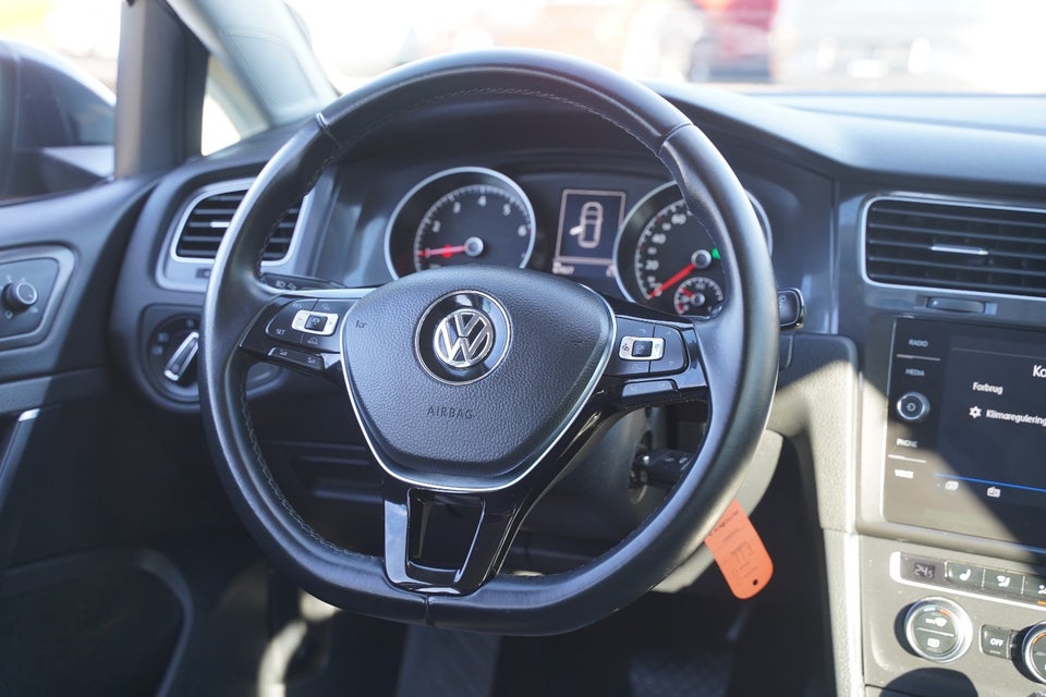 VW Golf VII 1,5 TSi 130 Comfortline DSG 5d
