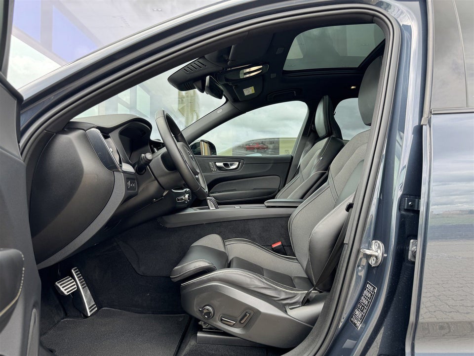 Volvo XC60 2,0 T6 ReCharge R-Design aut. AWD 5d