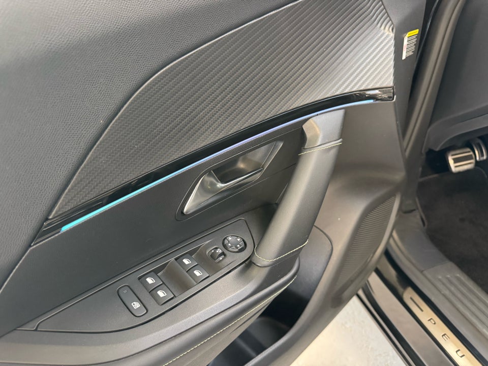 Peugeot 2008 1,5 BlueHDi 130 GT Line EAT8 5d