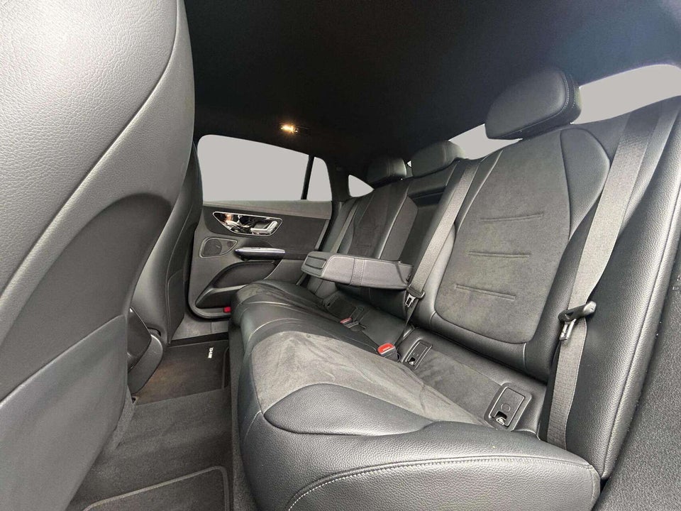 Mercedes EQE350 AMG Line 4d