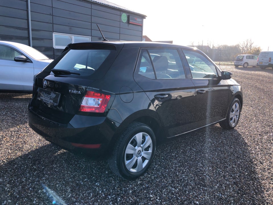 Skoda Fabia 1,0 MPi 60 Ambition 5d