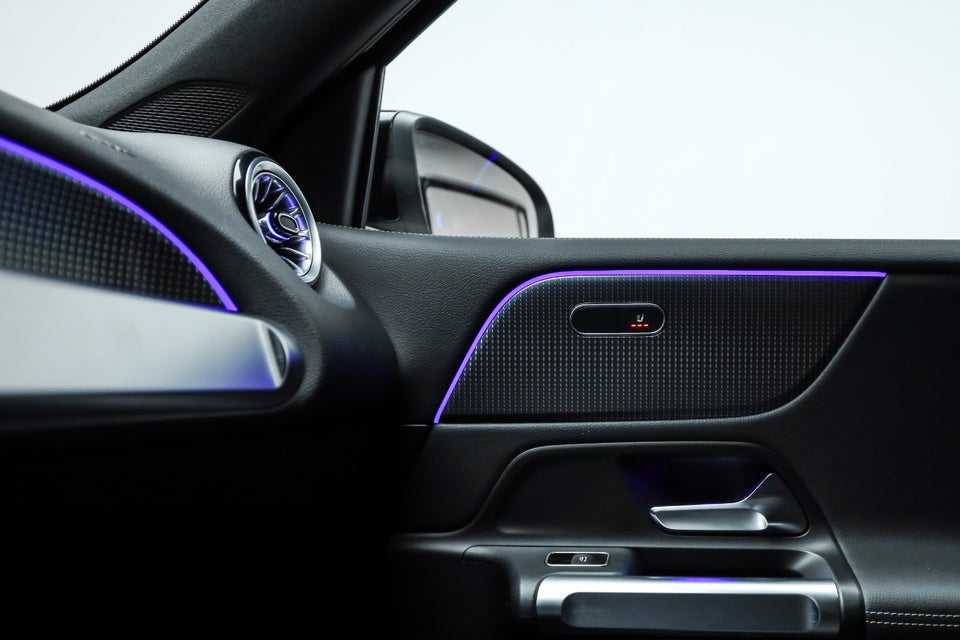 Mercedes EQB250 Progressive 7prs 5d