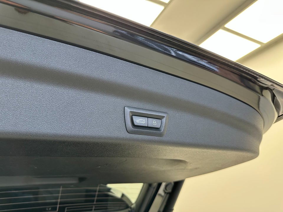 BMW iX1 eDrive20 M-Sport Pro 5d