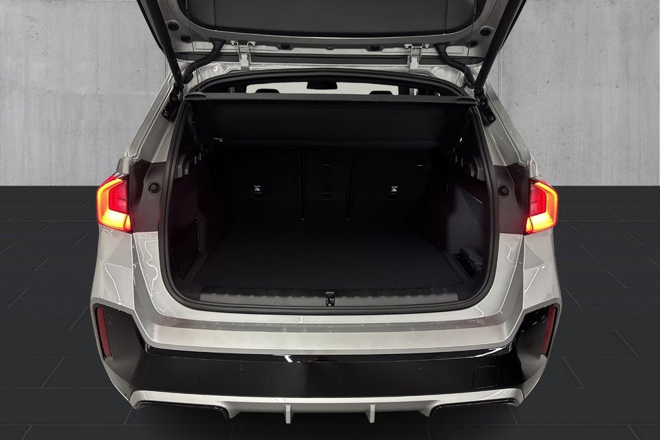 BMW iX1 eDrive20 M-Sport 5d