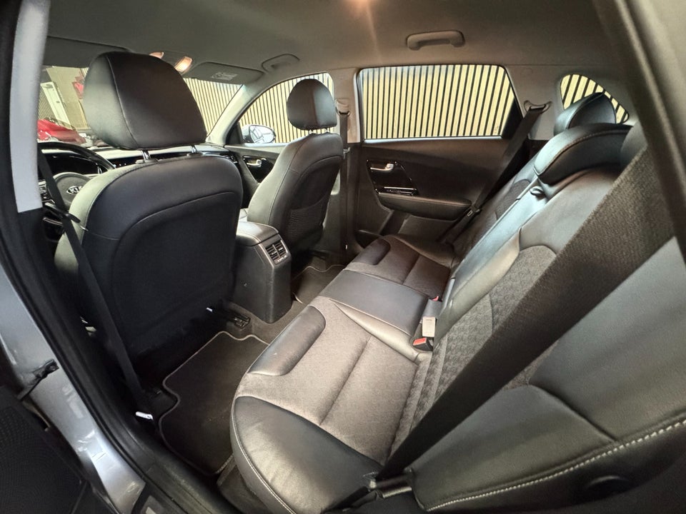 Kia Niro 1,6 PHEV Advance DCT 5d