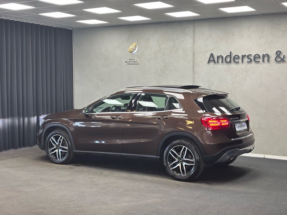 Mercedes GLA250 2,0 aut. 4Matic 5d
