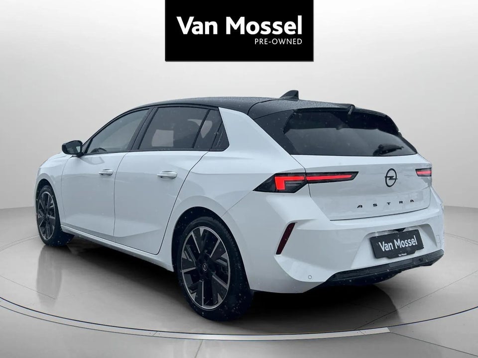 Opel Astra-e 54 GS 5d