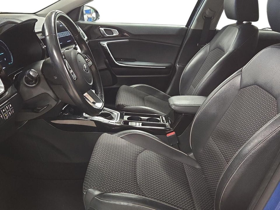 Kia Ceed 1,6 PHEV Upgrade Intro SW DCT 5d
