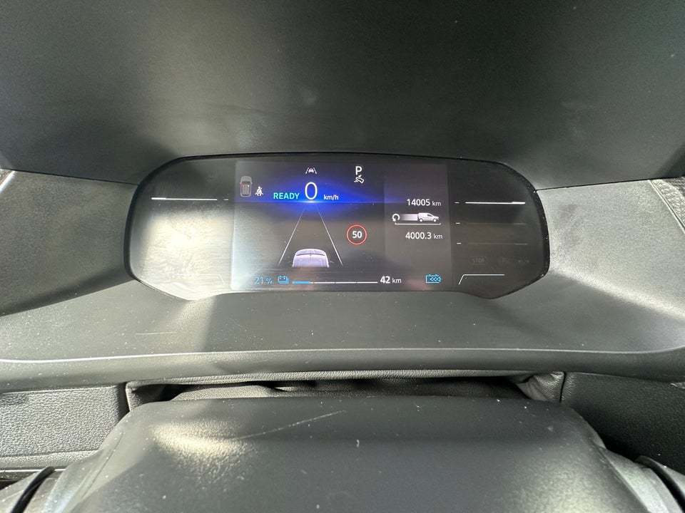 Renault Kangoo E-Tech L2 Van