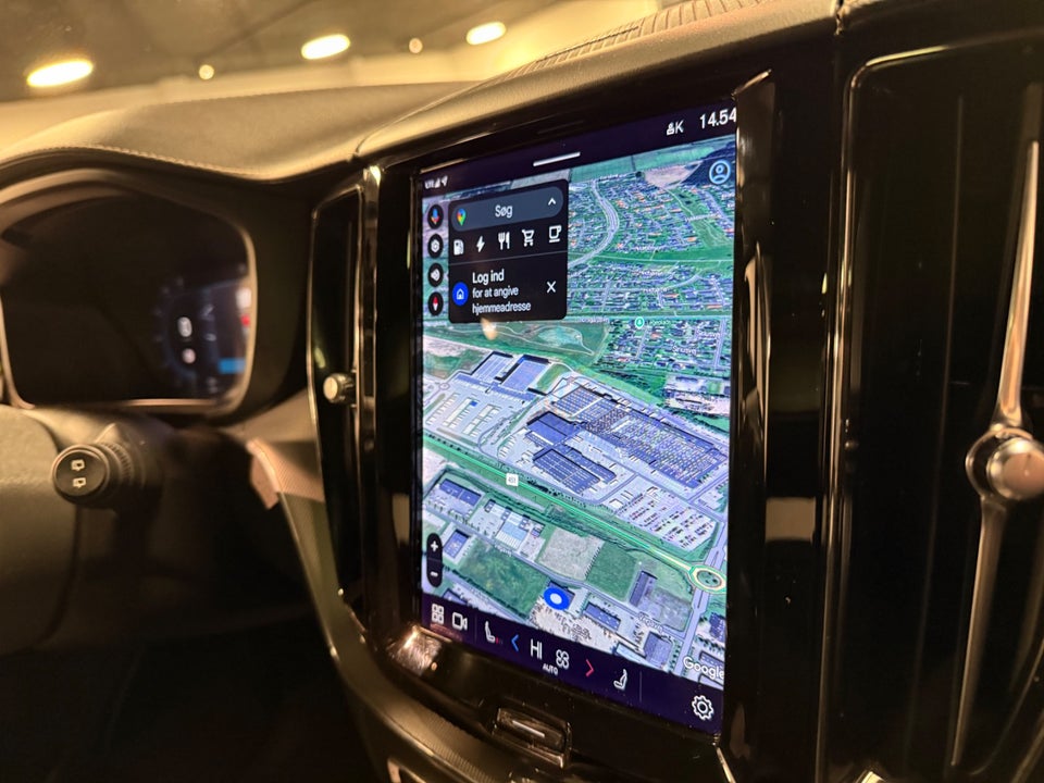 Volvo XC60 2,0 T6 ReCharge R-Design aut. AWD 5d