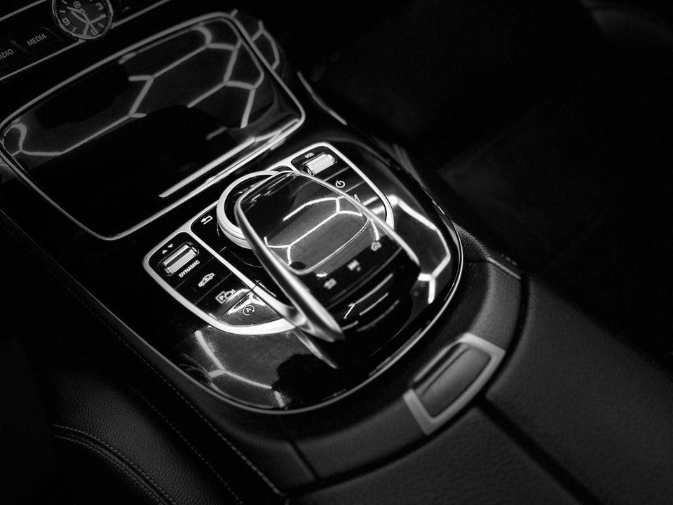 Mercedes E220 d 2,0 AMG Line stc. aut. 5d