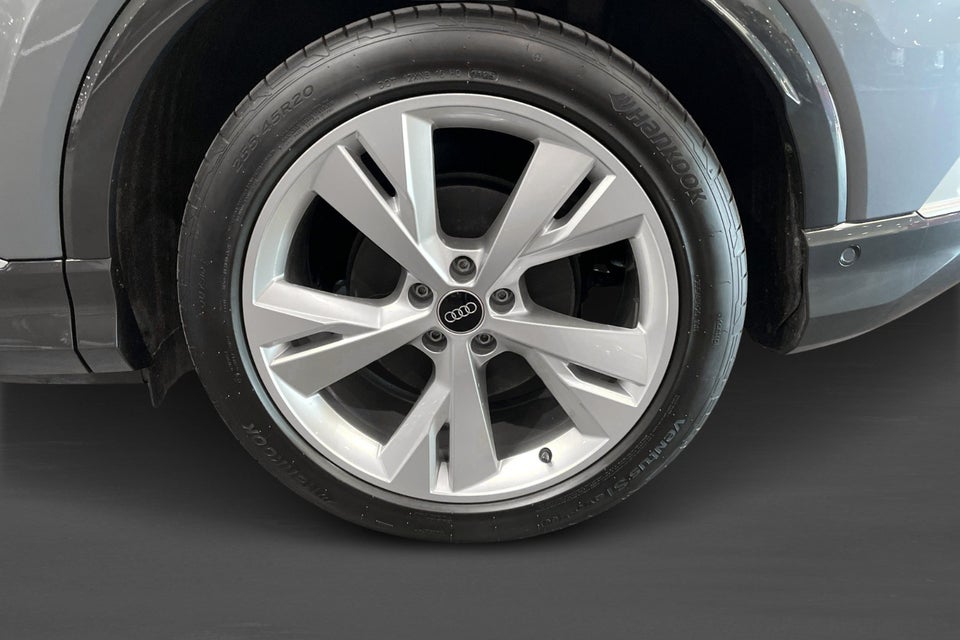 Audi Q4 e-tron 45 Progress 5d