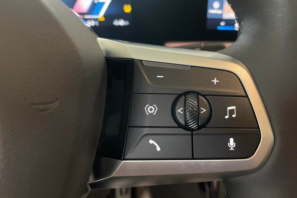 BMW iX1 eDrive20 M-Sport Pro 5d