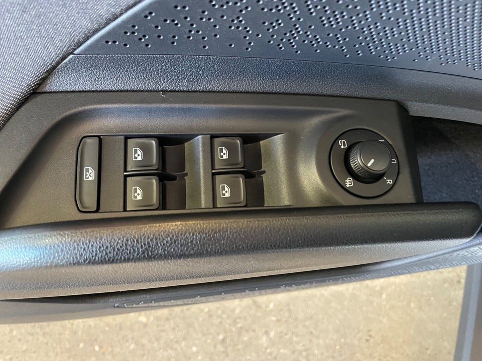 Skoda Enyaq 80 iV Plus Loft 5d