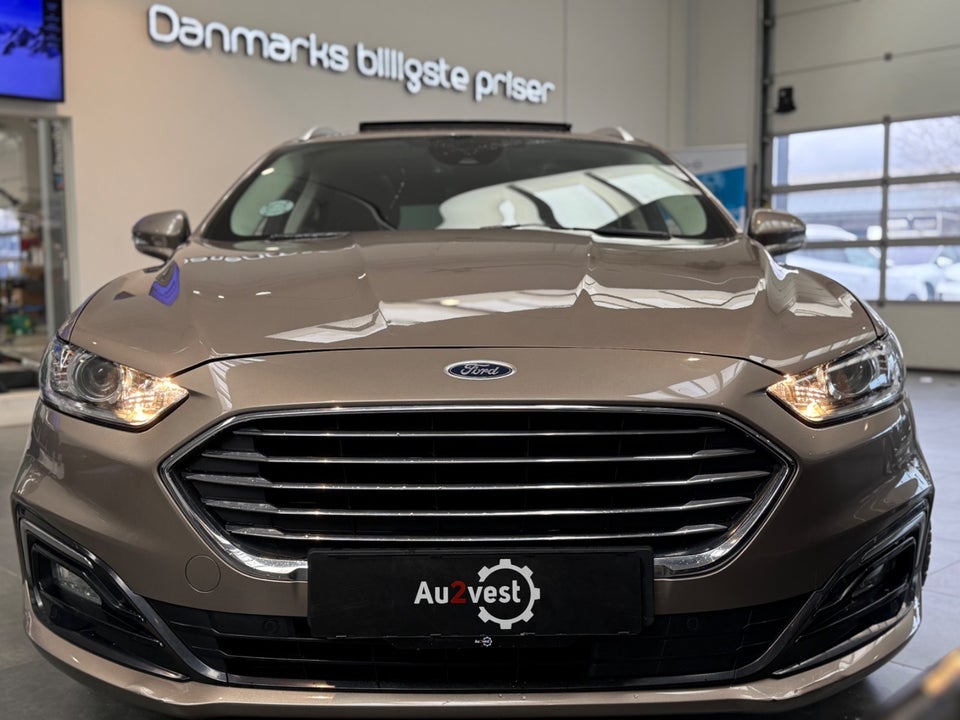 Ford Mondeo 2,0 HEV Titanium stc. CVT 5d