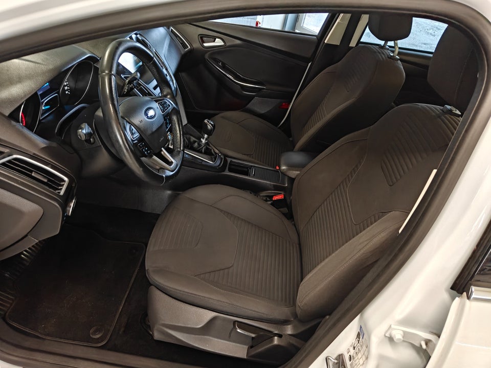 Ford Focus 1,0 SCTi 125 Titanium stc. ECO 5d