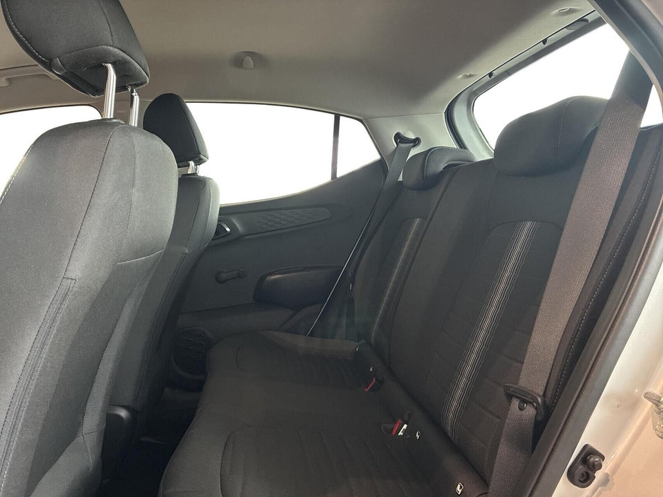 Hyundai i10 1,0 MPi Essential 5d