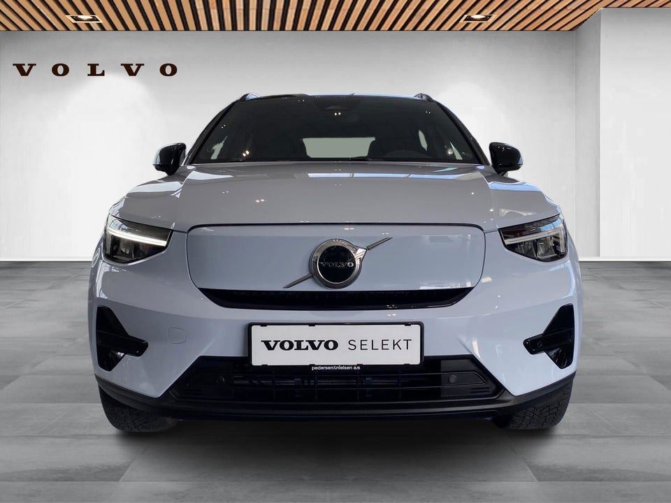 Volvo XC40 ReCharge Extended Range Plus 5d