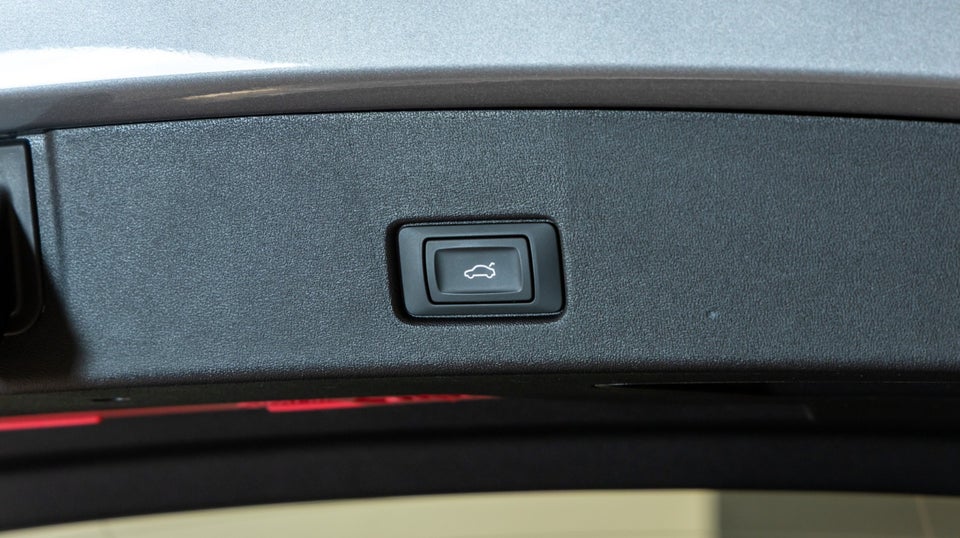 Audi Q4 e-tron 45 S-line 5d