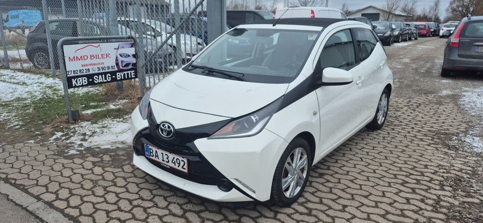 Toyota Aygo 1,0 VVT-i x-wave Sky 5d
