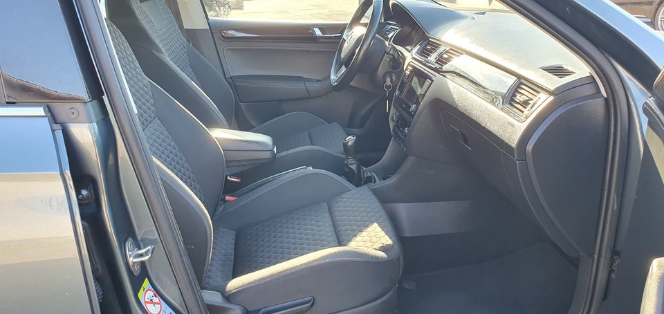 Skoda Rapid 1,0 TSi 95 Ambition Spaceback 5d