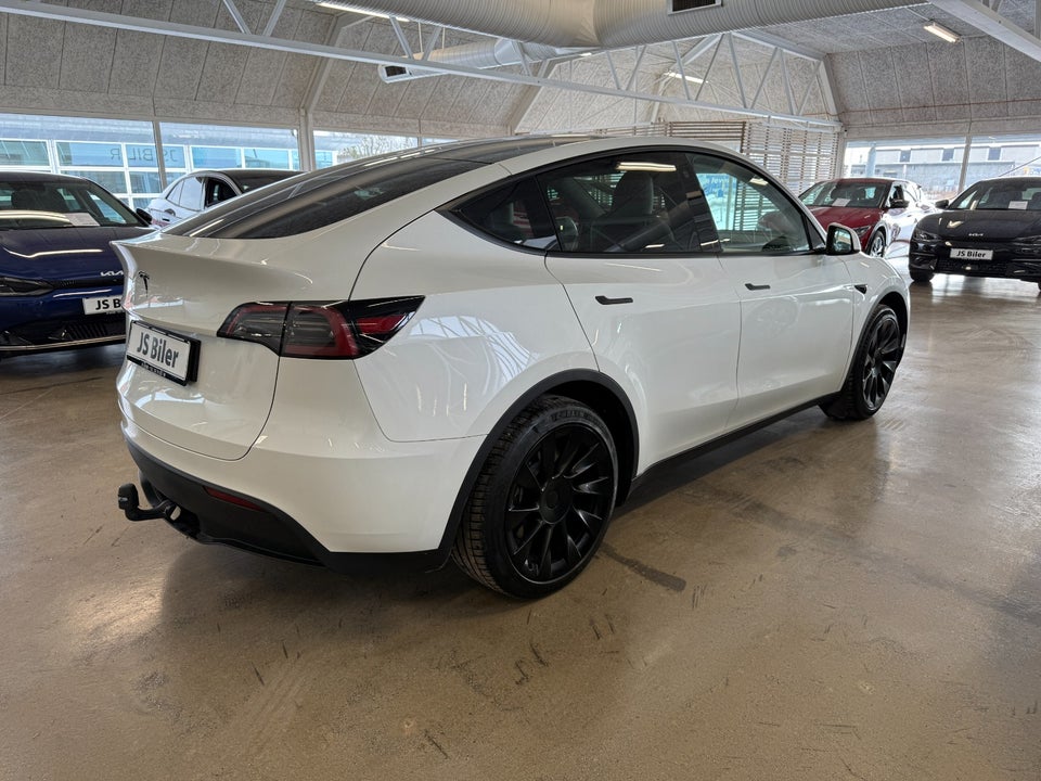 Tesla Model Y Long Range RWD 5d